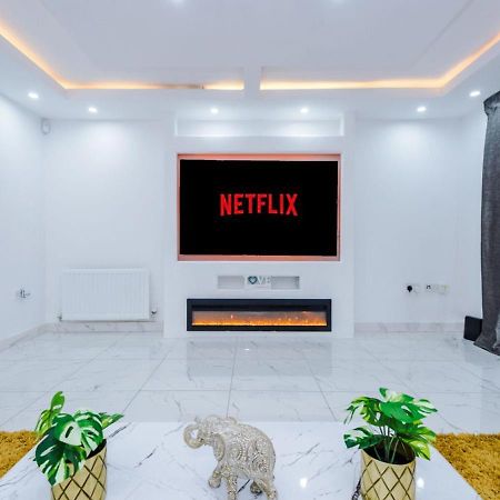 Luxury 3 Bedroom House Close To Manchester Center מראה חיצוני תמונה