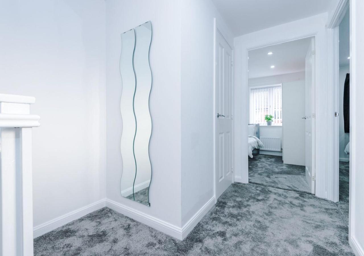 Luxury 3 Bedroom House Close To Manchester Center מראה חיצוני תמונה