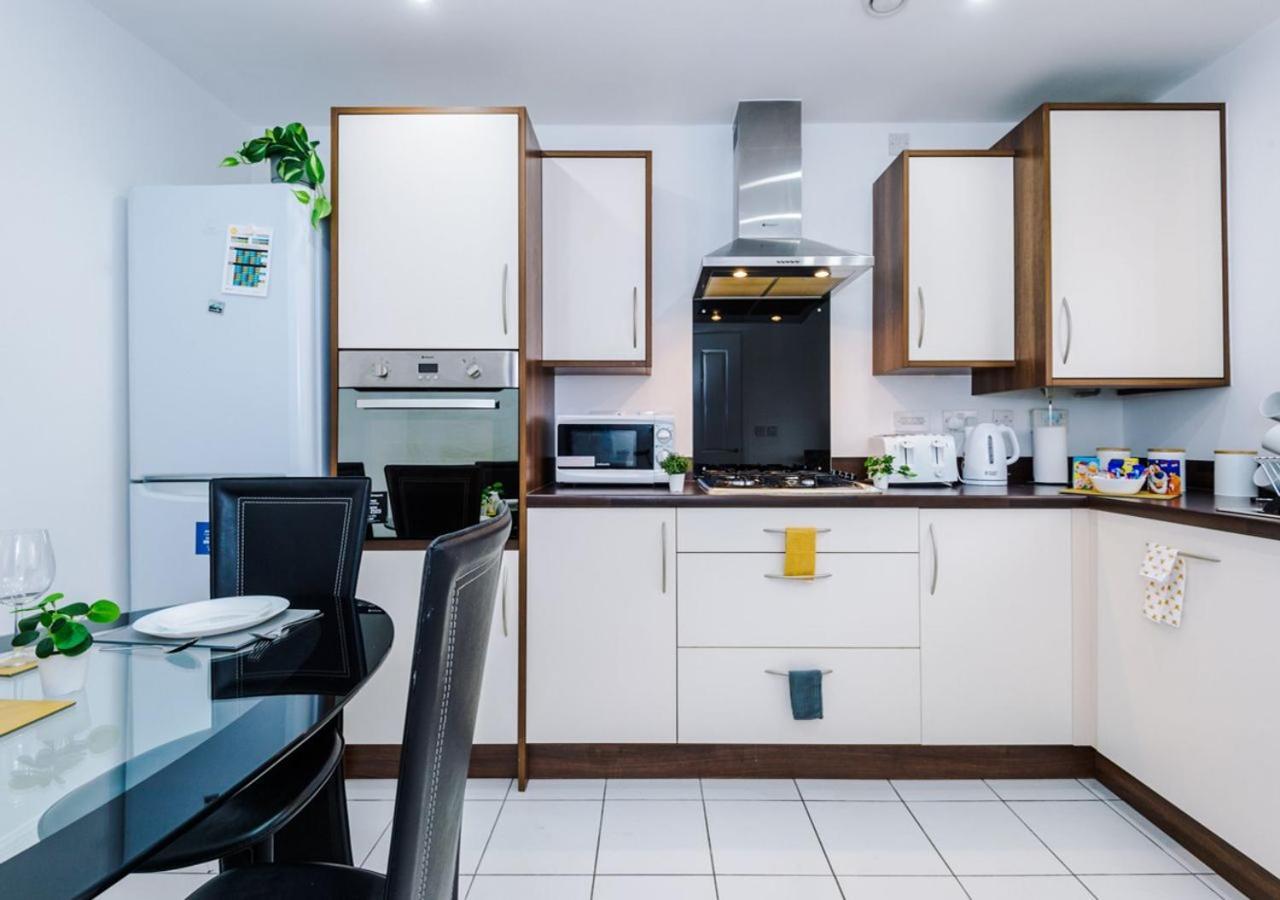 Luxury 3 Bedroom House Close To Manchester Center מראה חיצוני תמונה