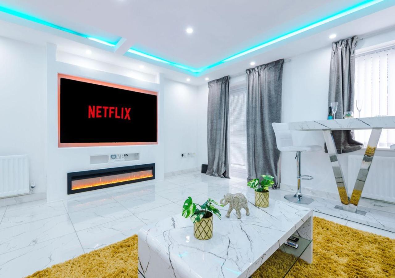 Luxury 3 Bedroom House Close To Manchester Center מראה חיצוני תמונה